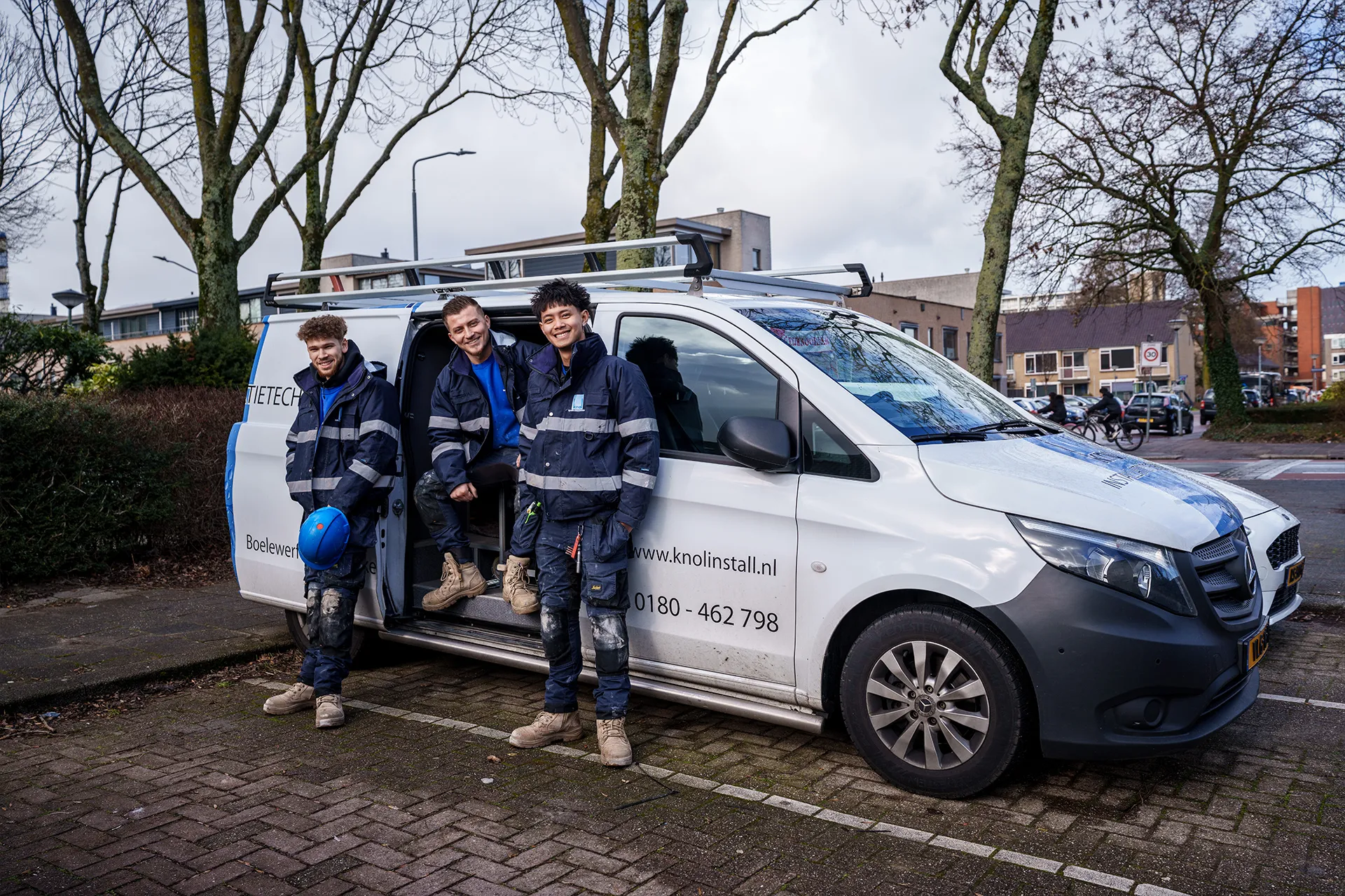 Team van Knol Installatietechniek aan het werk